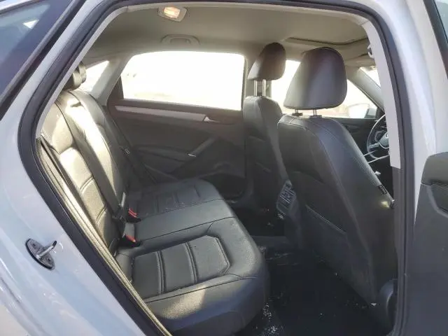 2021 VOLKSWAGEN PASSAT SE  