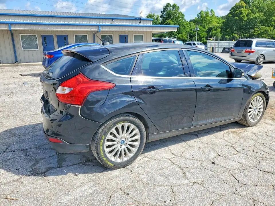 2012 FORD FOCUS TITANIUM  