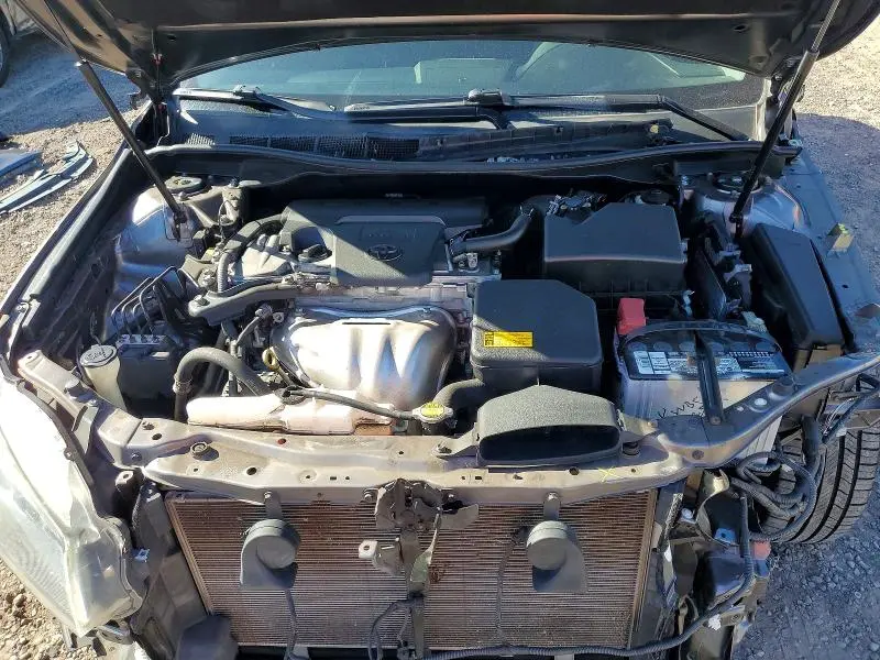 2015 TOYOTA CAMRY LE  