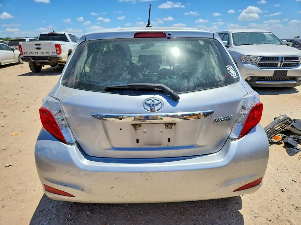 2012 TOYOTA YARIS 5-DOOR L  