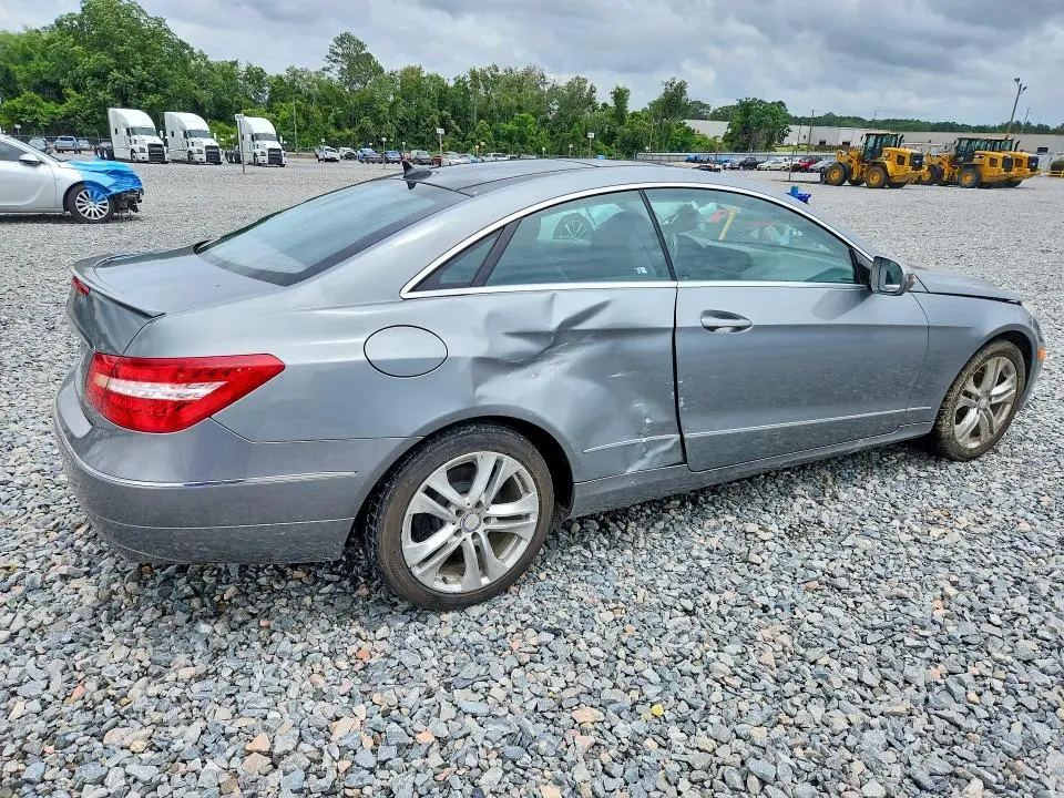 2010 MERCEDES-BENZ E 350  