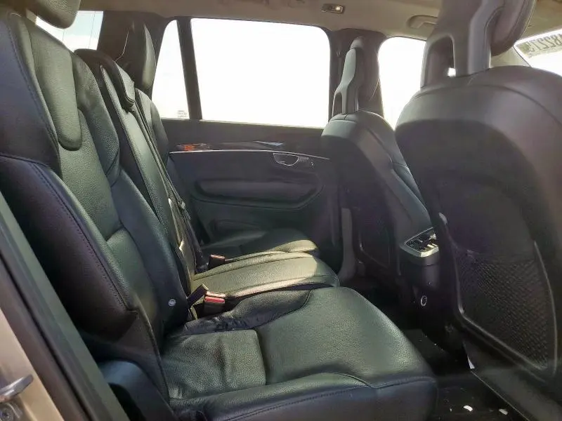 2018 VOLVO XC90 T6