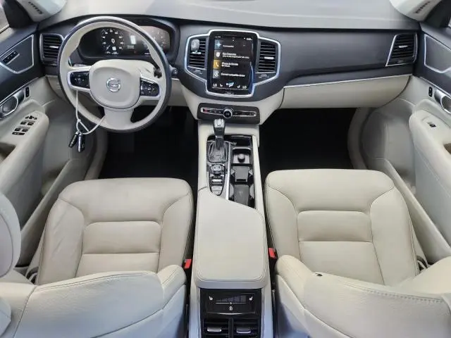 2020 VOLVO XC90 T6 MOMENTUM