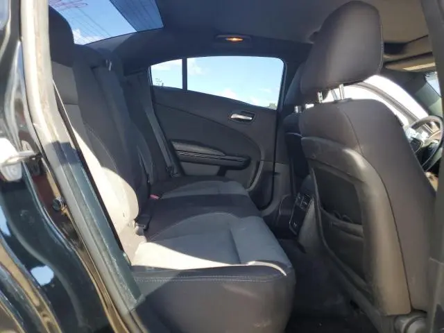 2017 DODGE CHARGER SE  