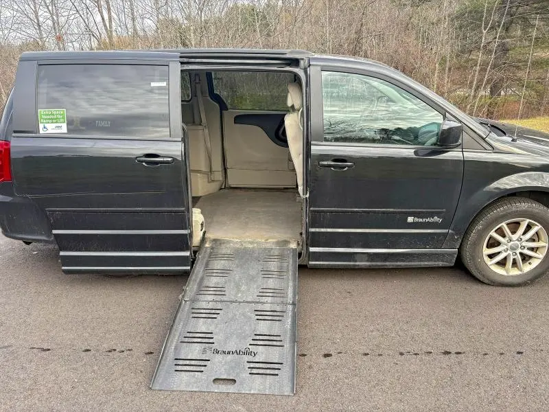 2016 DODGE GRAND CARAVAN SXT  