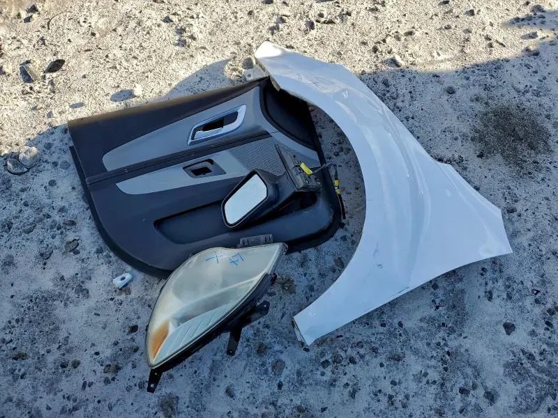 2011 CHEVROLET EQUINOX LS  