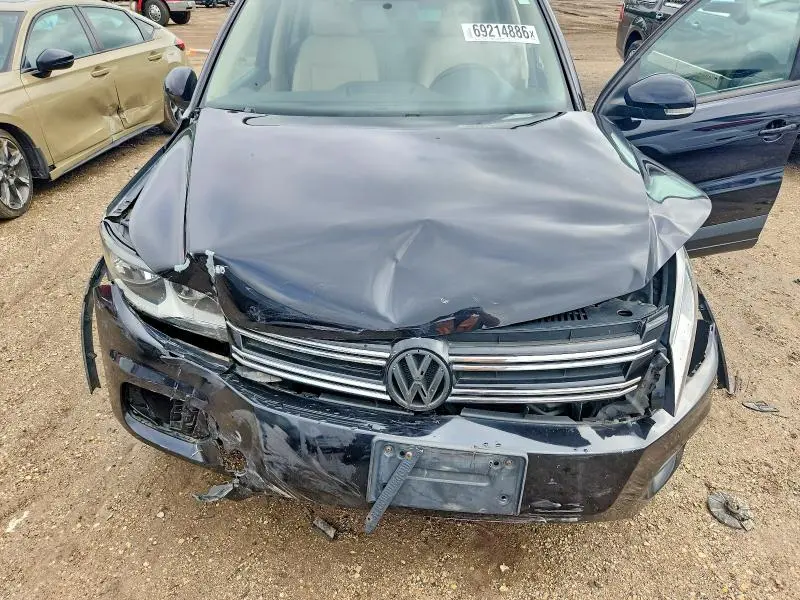 2014 VOLKSWAGEN TIGUAN S  