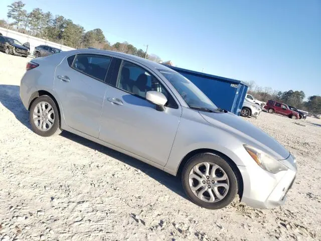 2017 TOYOTA YARIS IA   