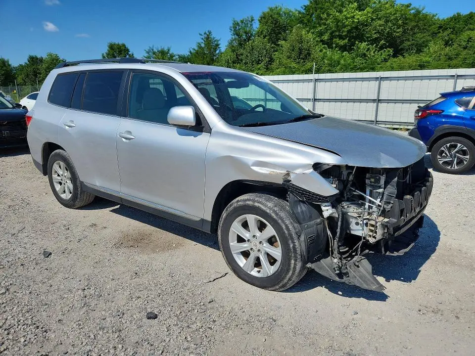 2011 TOYOTA HIGHLANDER BASE  