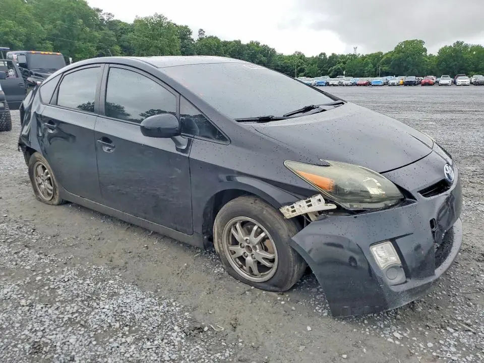 2011 TOYOTA PRIUS THREE  