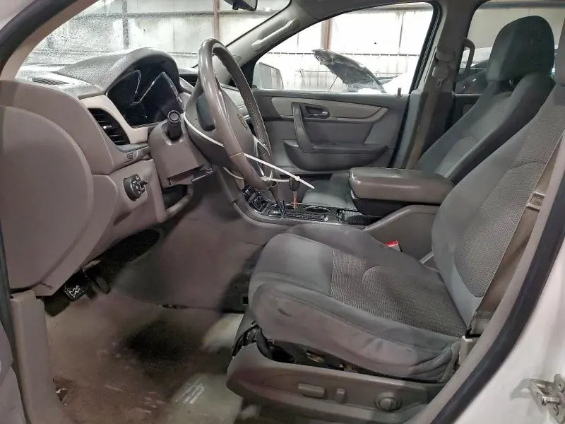 2015 CHEVROLET TRAVERSE LT  