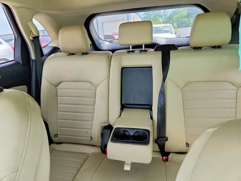 2018 FORD EDGE SE  