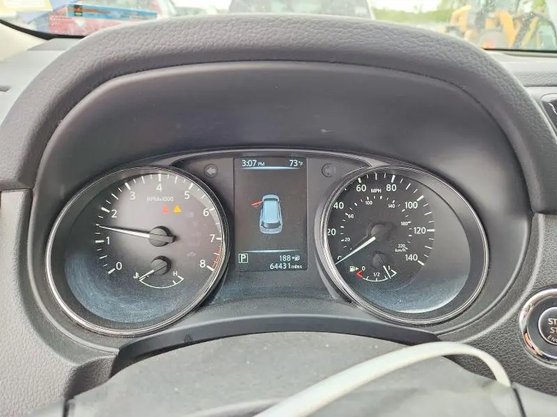 2017 NISSAN ROGUE SV  