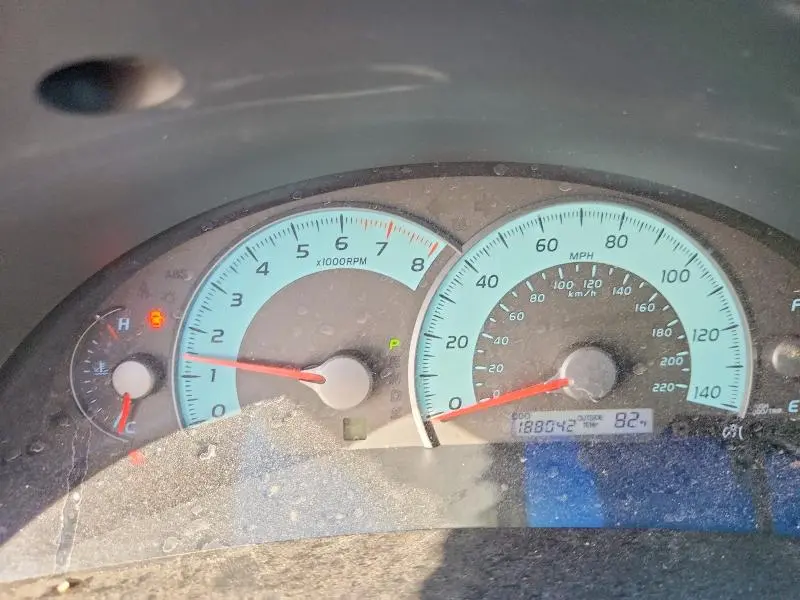 2011 TOYOTA CAMRY SE  