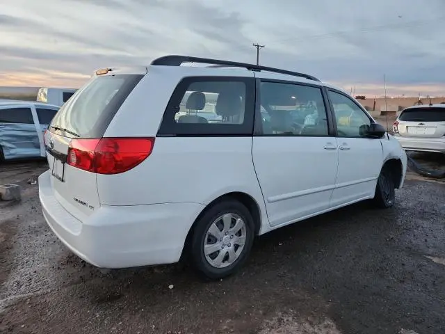 2010 TOYOTA SIENNA CE  