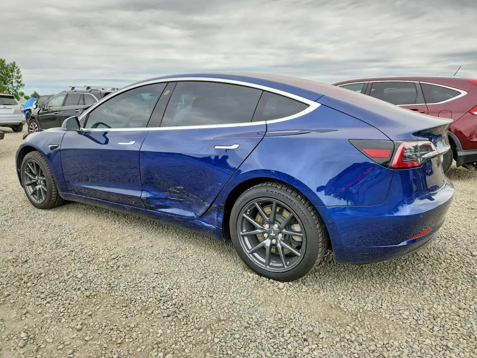 2018 TESLA MODEL 3   