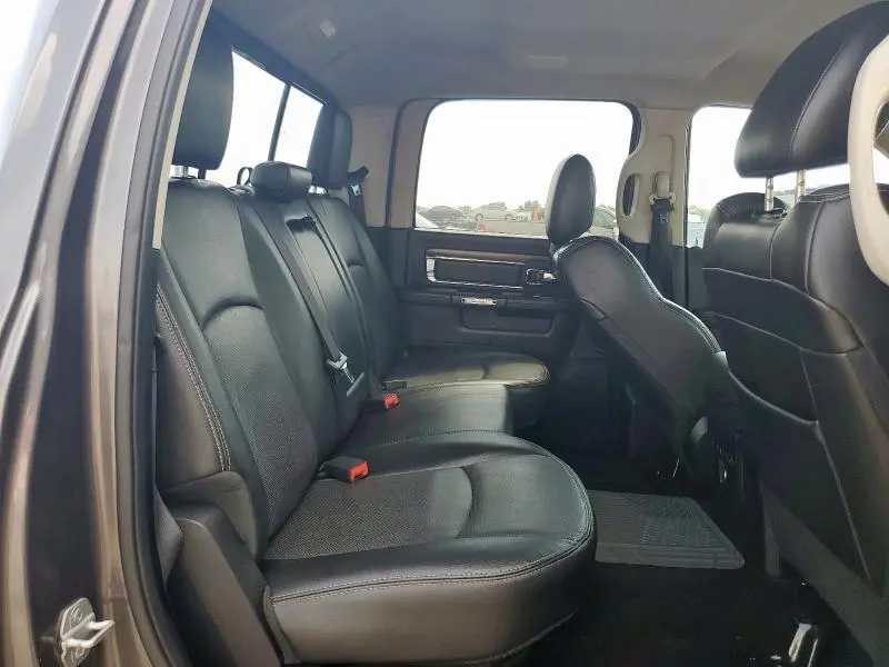2015 RAM 1500 LARAMIE  