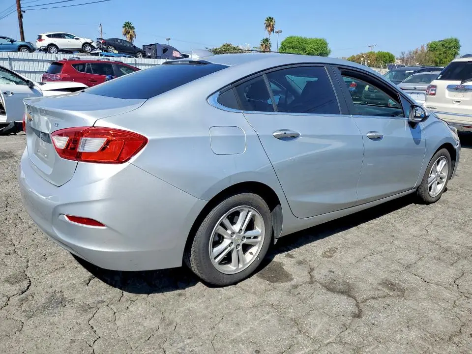 2017 CHEVROLET CRUZE LT  