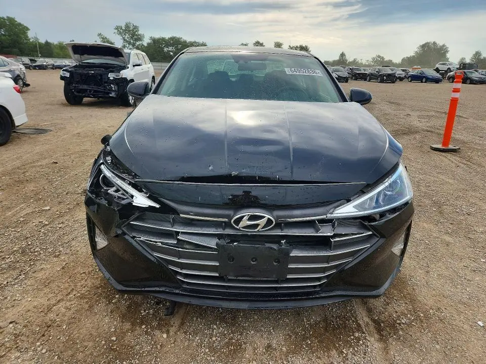 2019 HYUNDAI ELANTRA SEL  