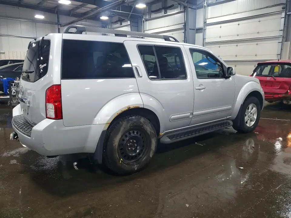 2012 NISSAN PATHFINDER S  