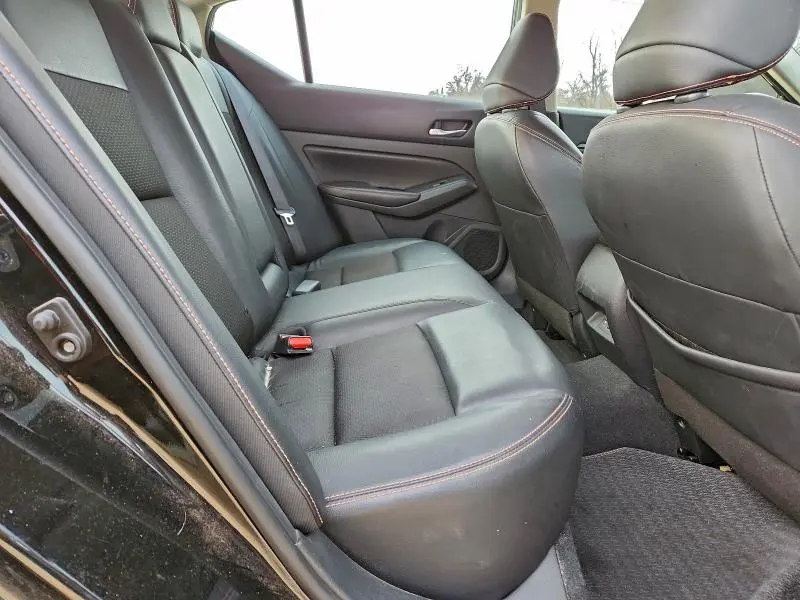 2022 NISSAN ALTIMA SR  