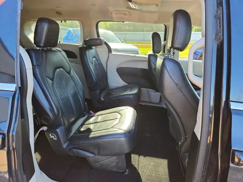 2017 CHRYSLER PACIFICA TOURING L  
