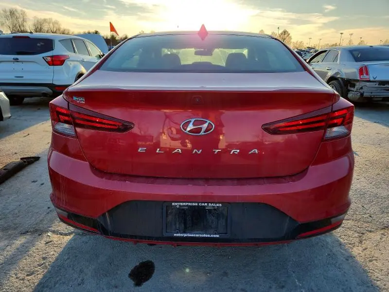 2020 HYUNDAI ELANTRA SEL  