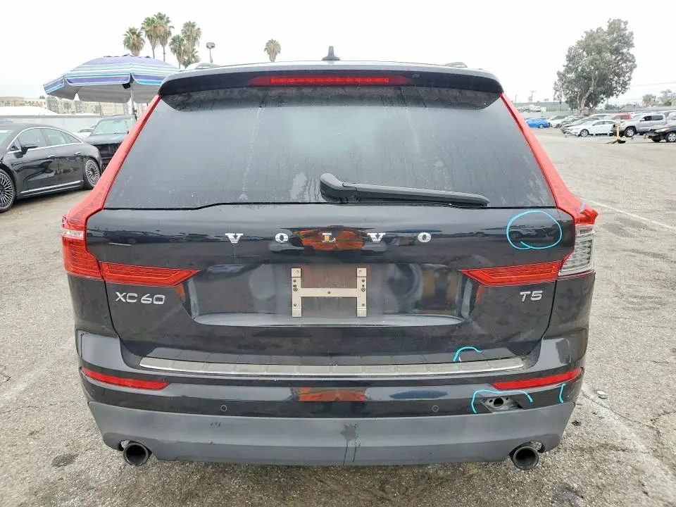 2019 VOLVO XC60 T5 MOMENTUM  