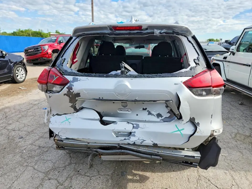 2018 NISSAN ROGUE SV  