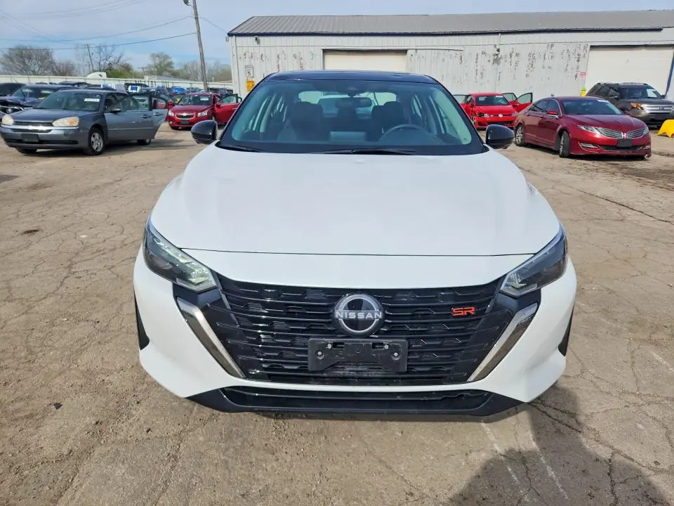 2025 NISSAN SENTRA SR  