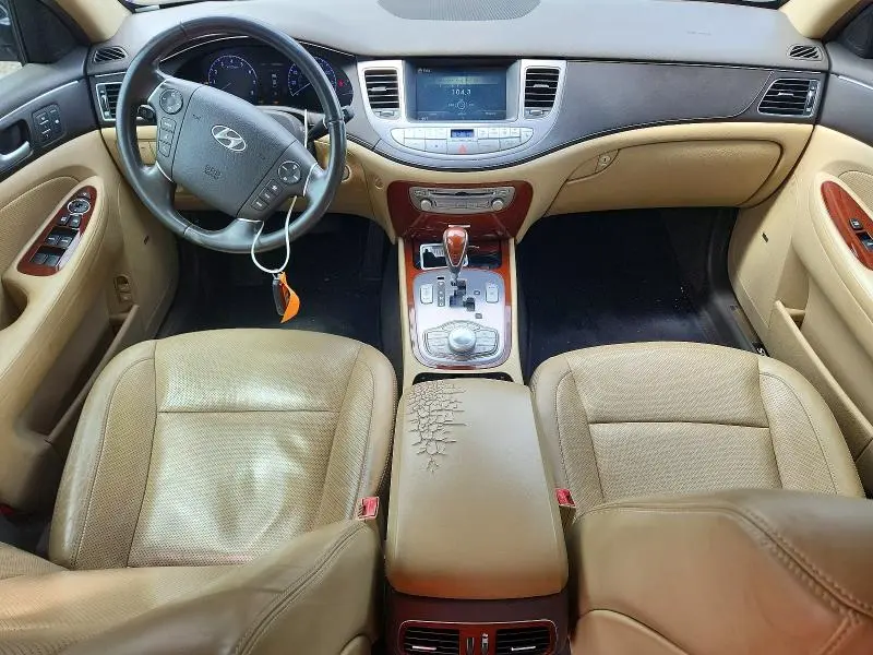 2013 HYUNDAI GENESIS 5.0L  