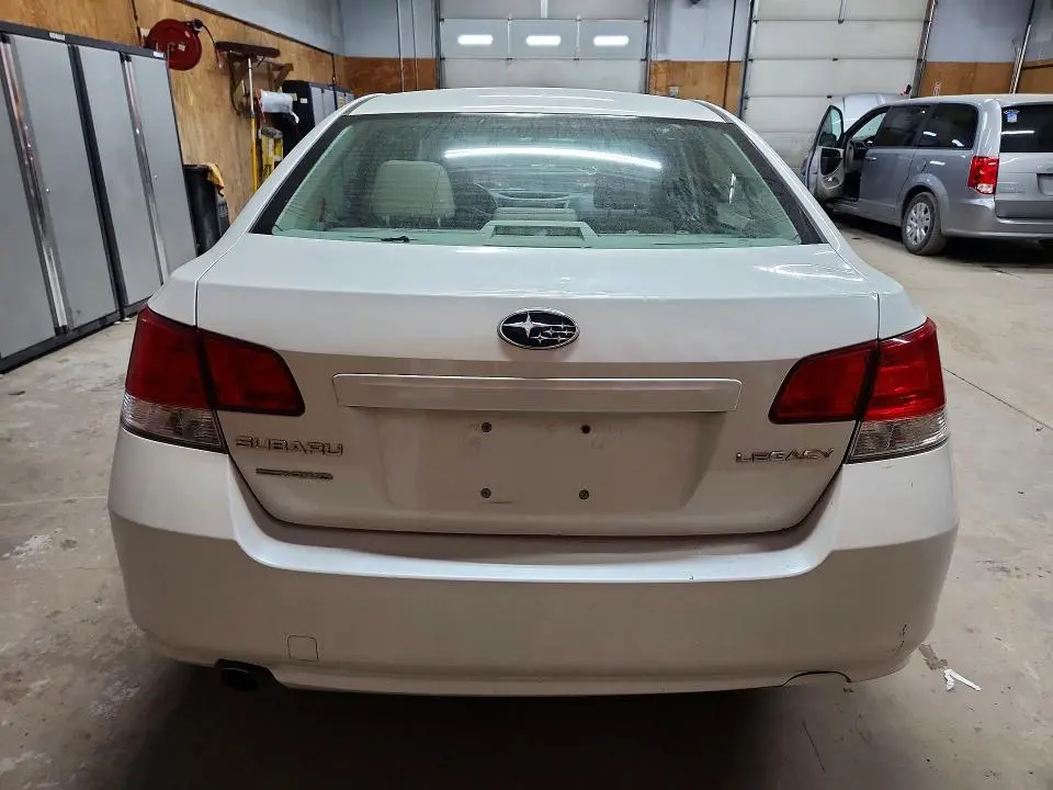 2013 SUBARU LEGACY 2.5I PREMIUM  
