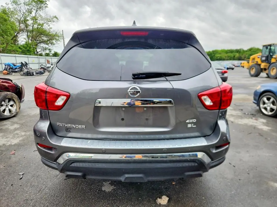 2020 NISSAN PATHFINDER SL  