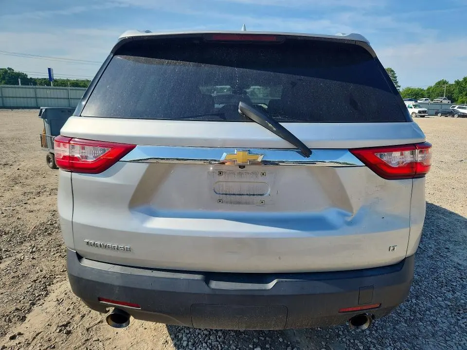 2018 CHEVROLET TRAVERSE LT  