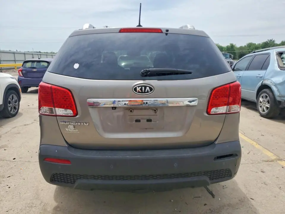 2012 KIA SORENTO LX  