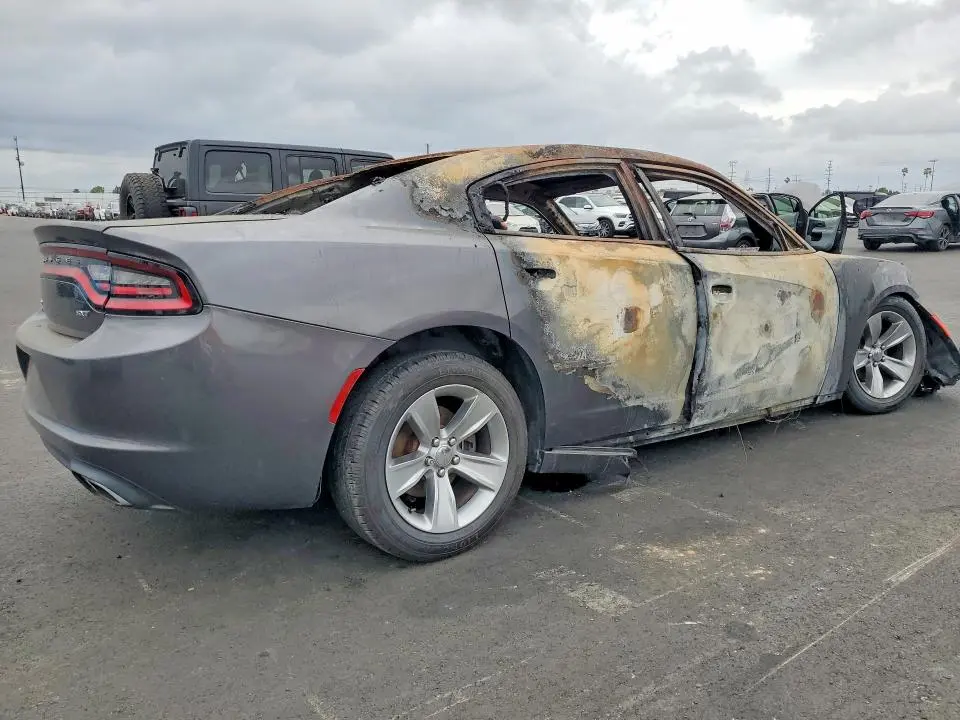 2017 DODGE CHARGER SXT  