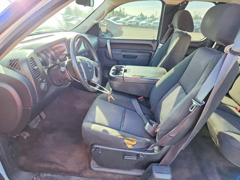 2011 CHEVROLET SILVERADO C1500 LT  