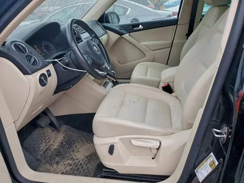 2014 VOLKSWAGEN TIGUAN S  