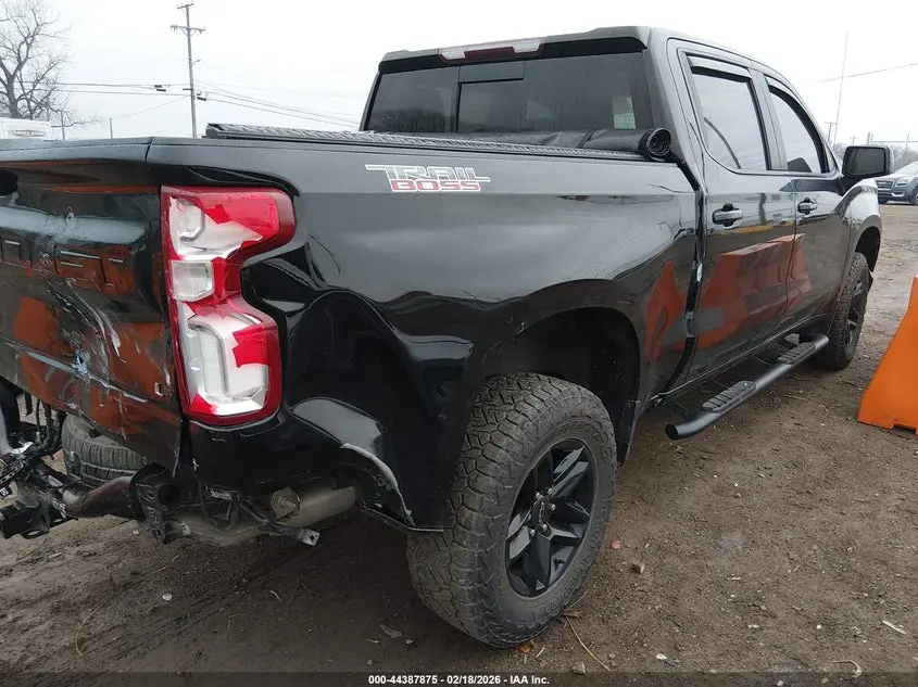 2021 CHEVROLET SILVERADO 1500 4WD  SHORT BED LT TRAIL BOSS