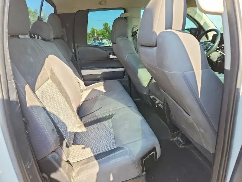 2015 TOYOTA TUNDRA SR5  