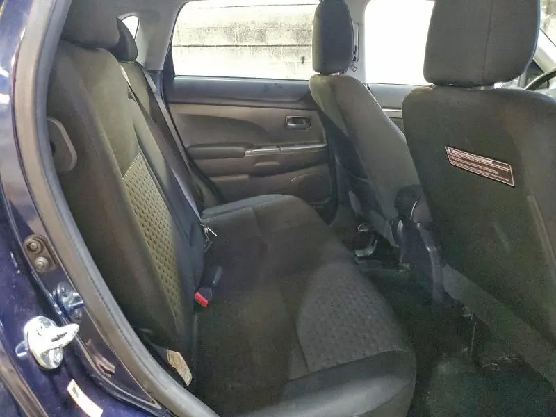 2011 MITSUBISHI OUTLANDER SPORT SE  