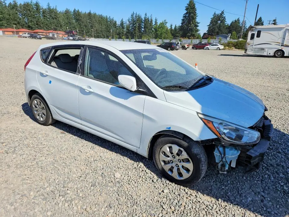 2016 HYUNDAI ACCENT SE  