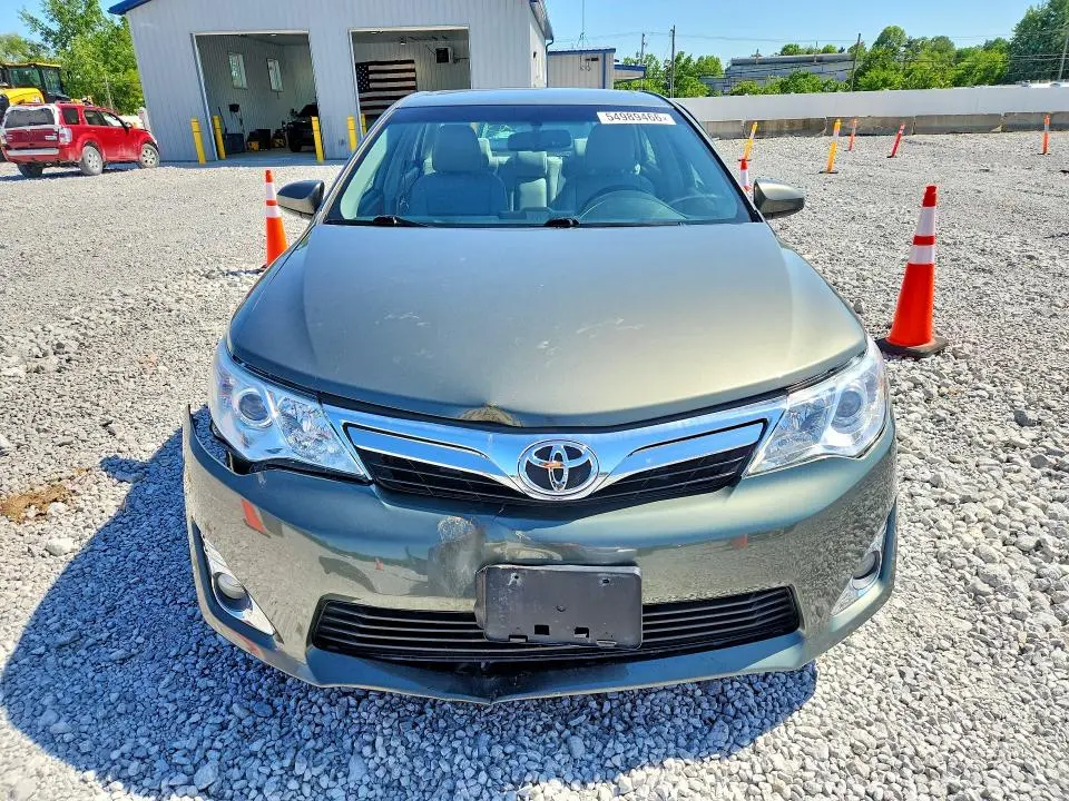 2014 TOYOTA CAMRY XLE  