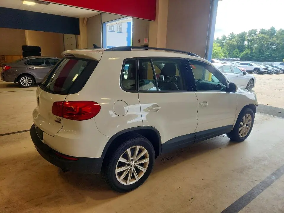 2017 VOLKSWAGEN TIGUAN S  