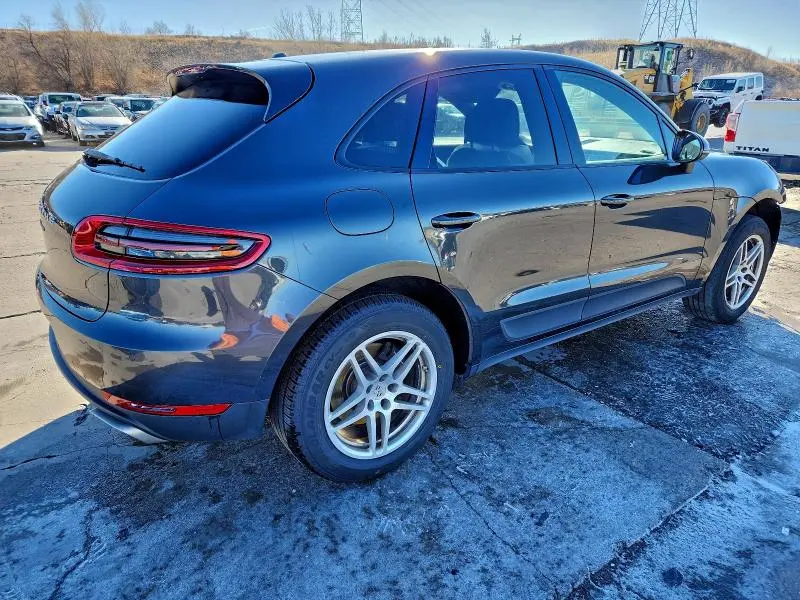 2017 PORSCHE MACAN   