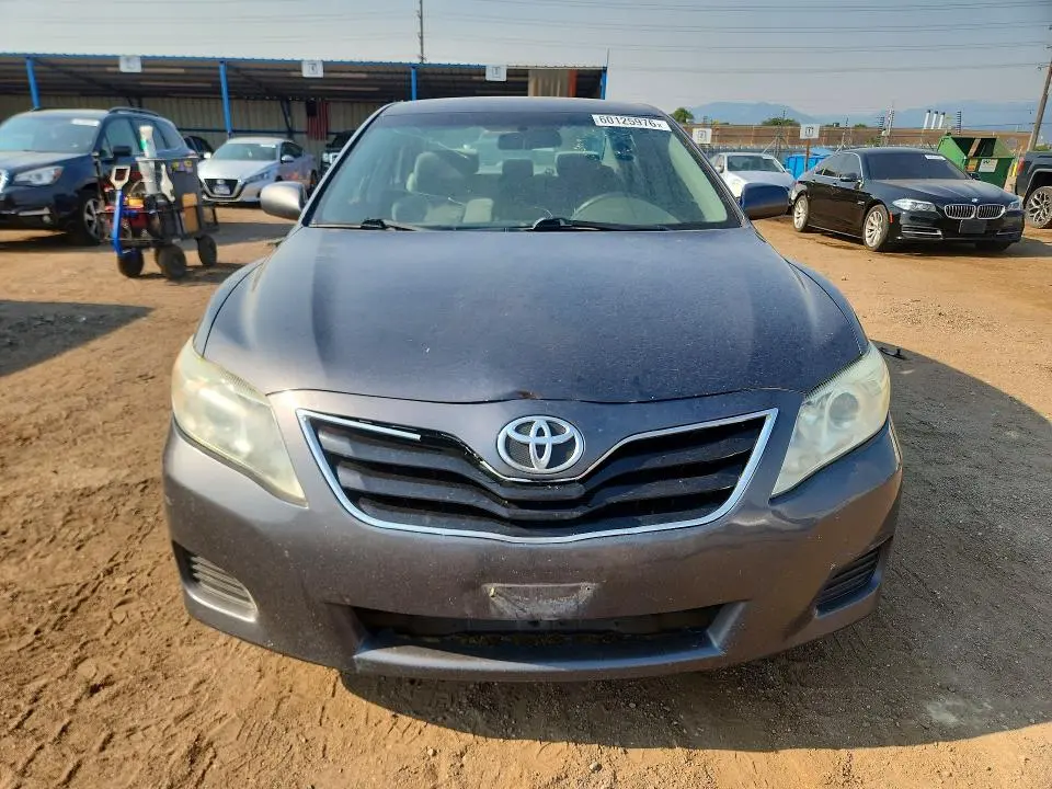 2011 TOYOTA CAMRY BASE  