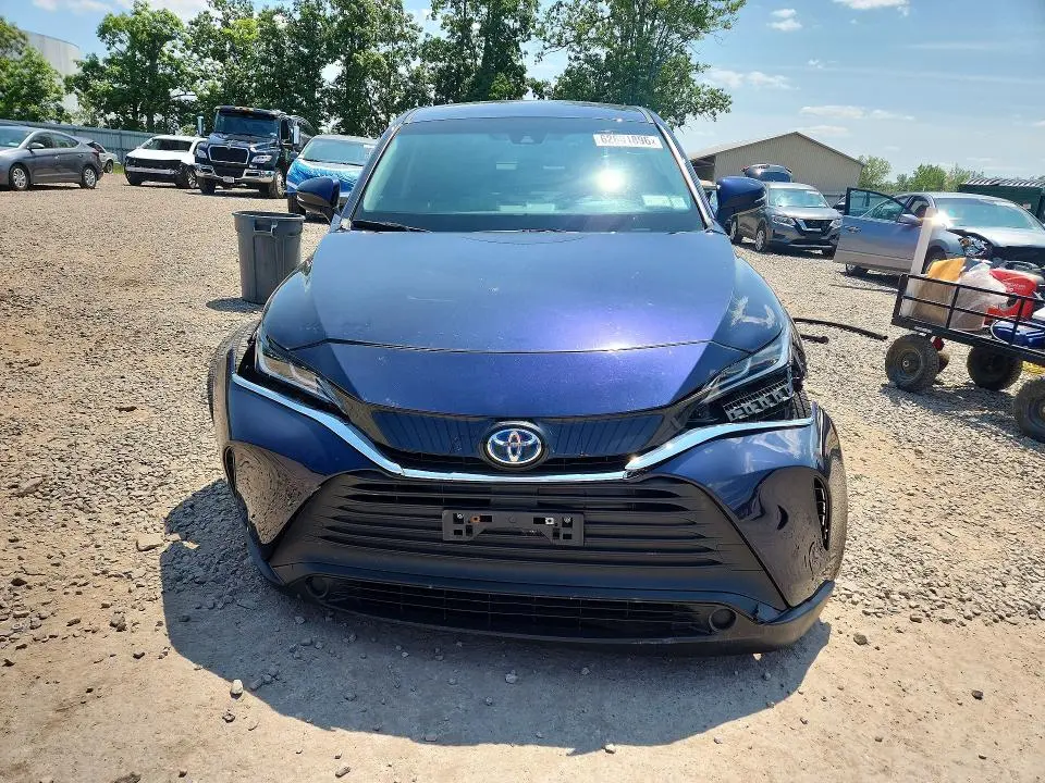2023 TOYOTA VENZA LE  