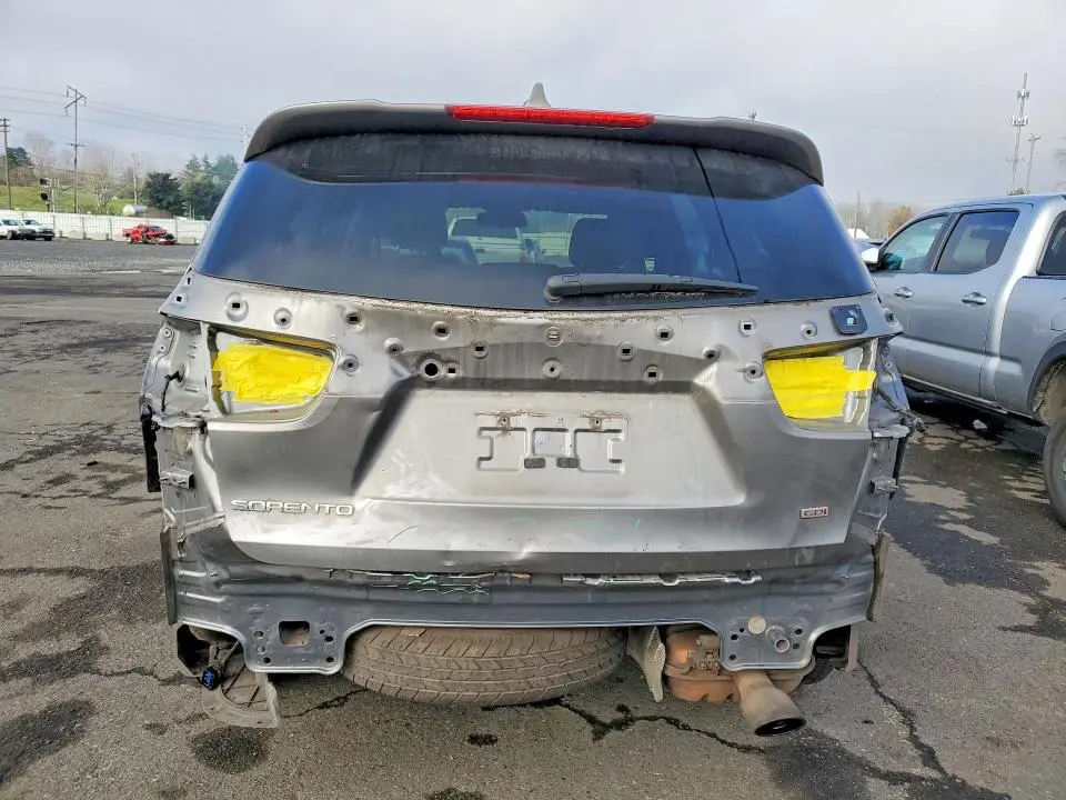 2016 KIA SORENTO LX  