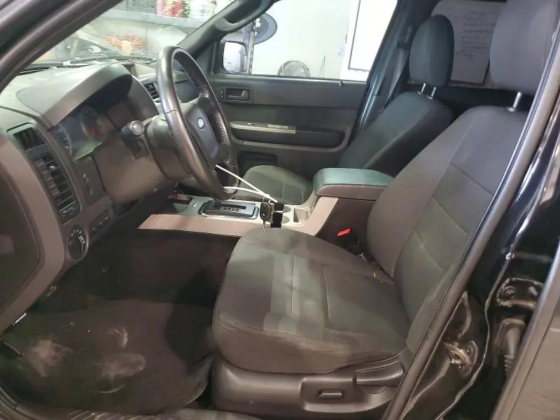 2011 FORD ESCAPE XLT  