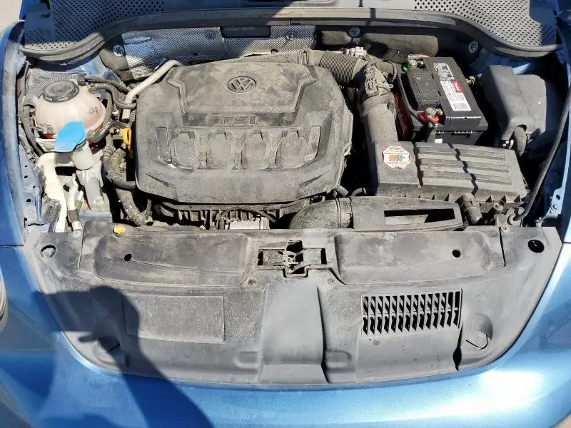 2018 VOLKSWAGEN BEETLE S  